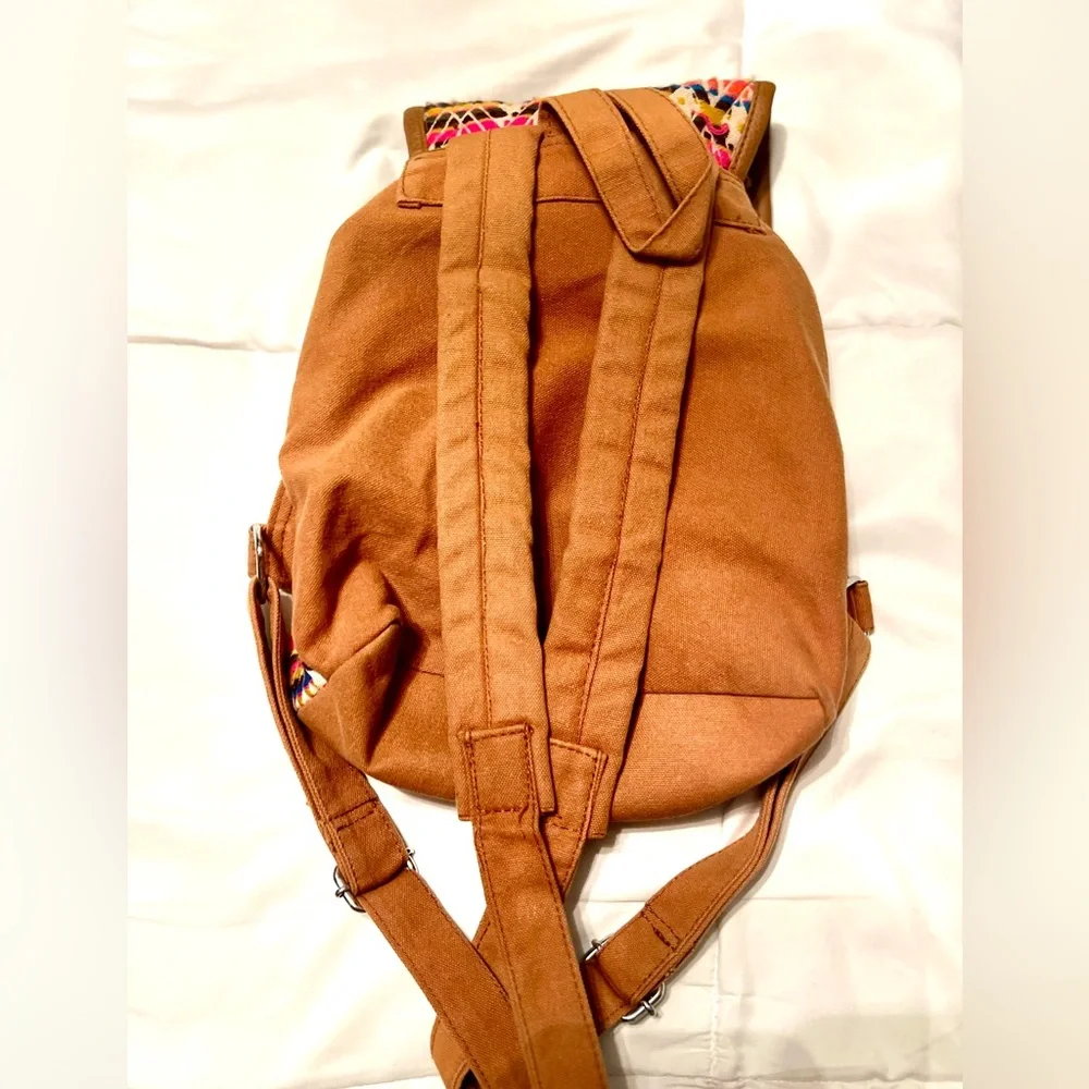 Boho Aztec Southwestern‎ Patterned Brown Accent Women's Backpack w/Drawstring